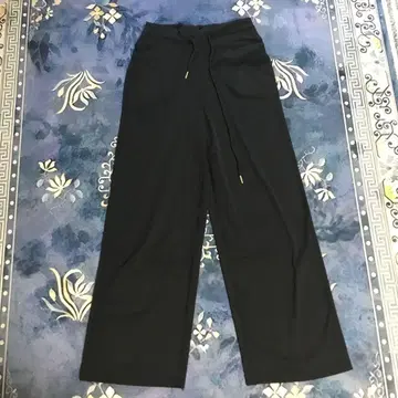 블랙 와이드 팬츠 드로우 스트링 포함