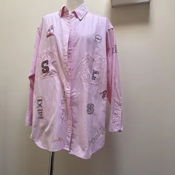 새상품 이번 시즌 쉽스 SHIPS 셀렉트 핑크 자수 오버 사이즈 셔츠