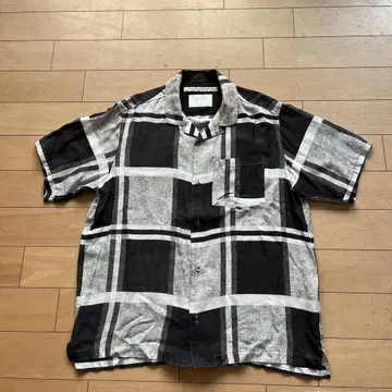 White Mountaineering 반팔 셔츠 사이즈 2 2018SS