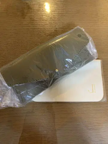 ETRE TOKYO JUNNA GLASSAGE 콜라보 안경 케이스