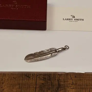 EAGLE LARRY SMITH 래리 스미스 이글 헤드 페더