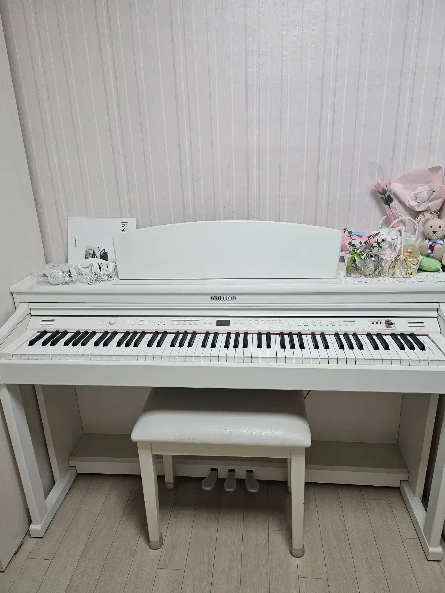 Dynatone Piano