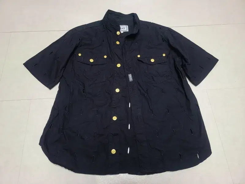 Versace Gold Button Women's Black Short Sleeve vahn Shirt Paul 1176