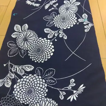 면 국화 패턴 유카타 옷감
