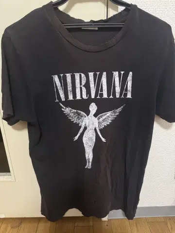 구제 의류 NIRVANA 티셔츠