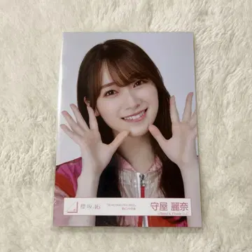 사쿠라자카46 모리야 레이나 브로마이드 빨간색 핑크 의상 요리