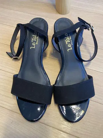 Le Talon 샌들 M
