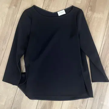 UNITED ARROWS 블랙 반소매 블라우스