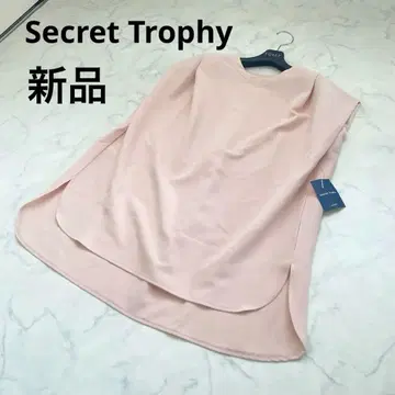 시크릿 트로피 새상품 택 포함 슬리브리스 풀오버 블라우스 드레이프감