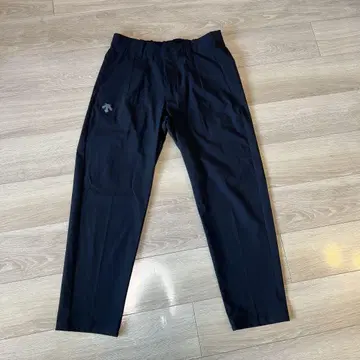데상트 ALLTERRAIN81 DO4FLP01M 블랙
