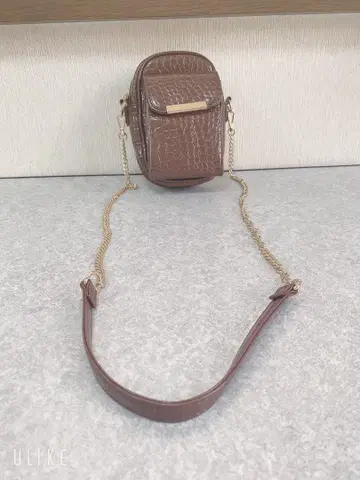인조 가죽 숄더백
