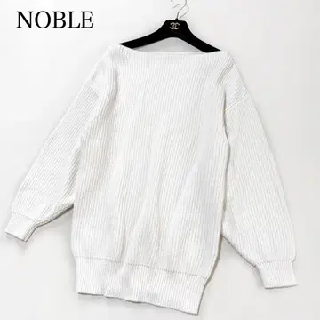 노블 보트넥 롱 니트 긴팔 화이트 루즈 오버