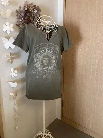 체 게바라 프린트 반팔 티셔츠 올리브 그린 goa 티셔츠