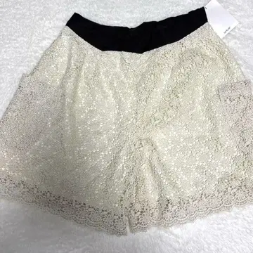 아이보리 레이스 숏팬츠 M 프리즈샵 미사용 새상품