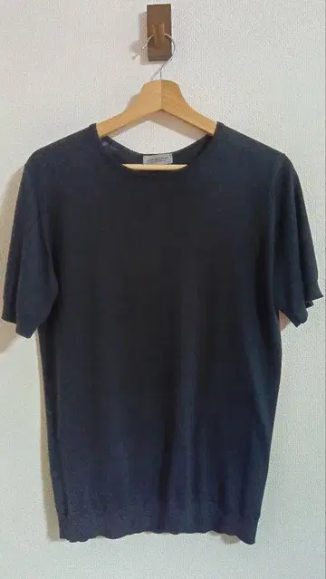 JOHN SMEDLEY BELDEN 컬러: 블랙 사이즈: S