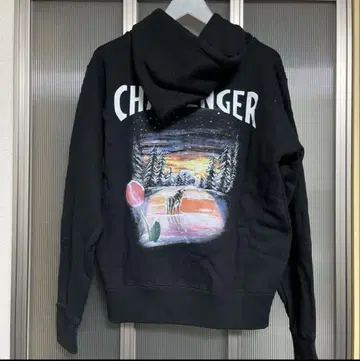 CHALLENGER 후드 부착 후드티 블랙