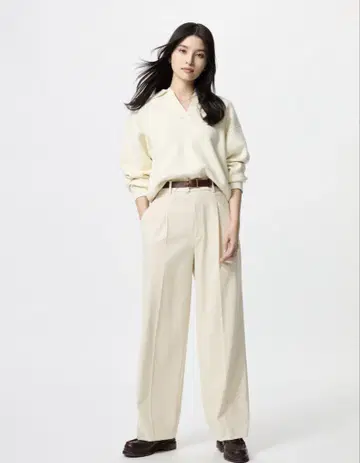 유니클로 턱 와이드 팬츠
