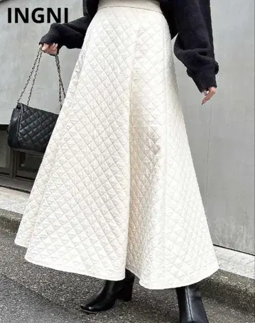 INGNI 퀼팅 플레어 스커트 롱 스커트