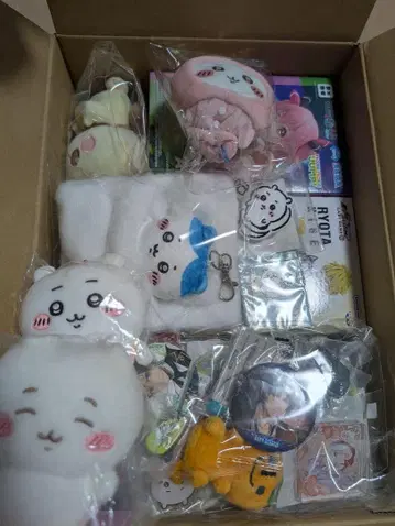 애니메이션 굿즈 약 100점 치이카와 봉제 인형 포켓몬 피규어 포함