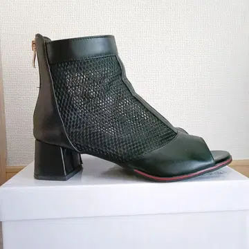 블랙 메쉬 부츠 샌들