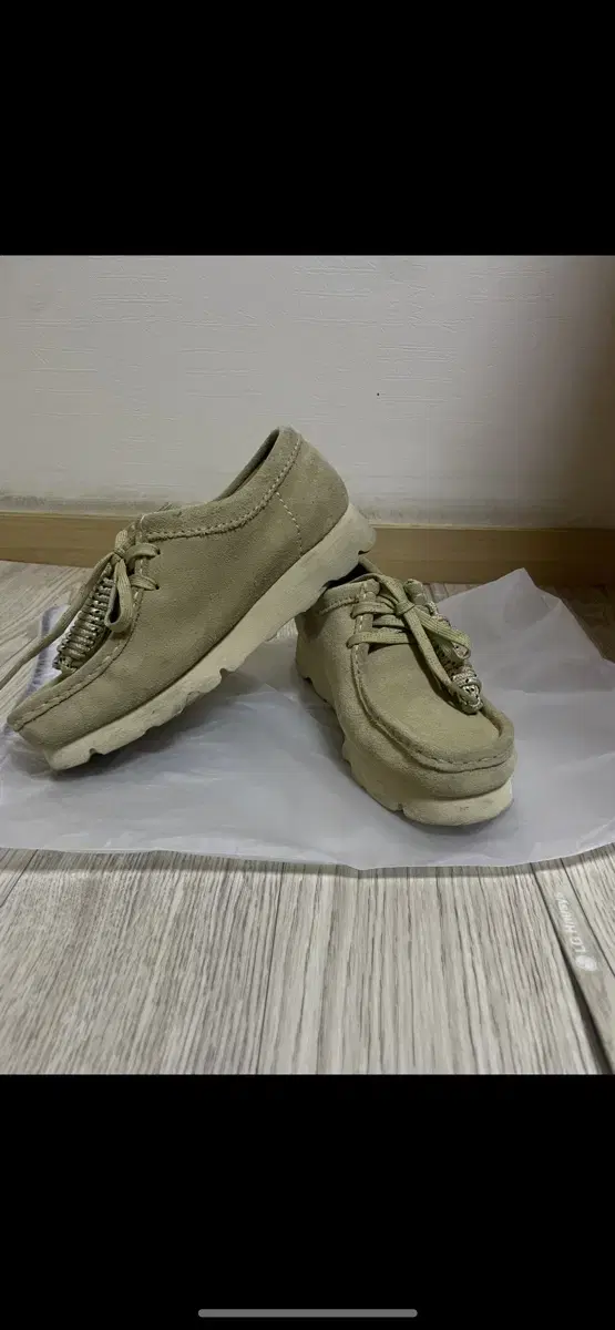 Clarks Wallabee Maple Suede Gore-Tex Size 230