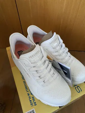 스케쳐스 이지 에어 24cm