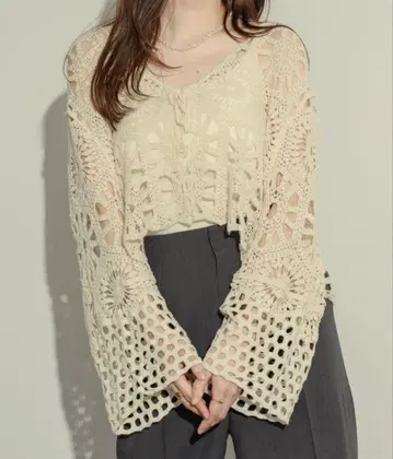 NEUNA 플레어 슬리브 크로셰 가디건