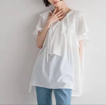 프릴 튜닉 블라우스 로리즈팜 미사용 새상품 이번 시즌 신상
