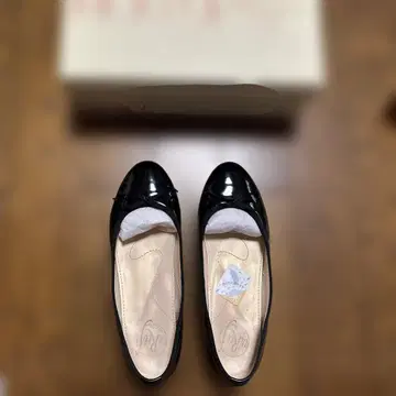 블랙 리본 포함 에나멜