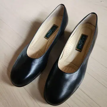 BONJANNET 펌프스 23.5cm EEEE