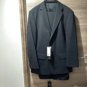 유니클로 블랙 프리미엄 수트 2XL