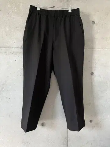 유니클로 U 이지 와이드 핏 앵클 팬츠 M 사이즈