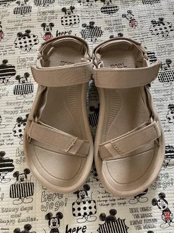 Teva 테바 허리케인 샌들 세서미 베이지 22cm