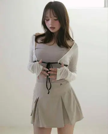 앤드메리 로나 리본 톱
