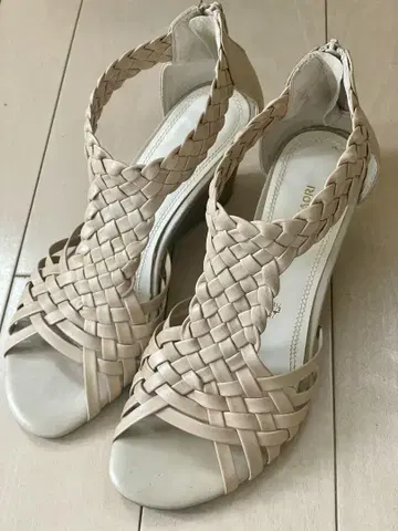 모드 카오리 뜨개질 디자인 웨지 샌들