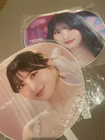 TWICE MOMO 부채 세트