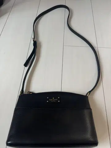 kate spade 블랙 가죽 백