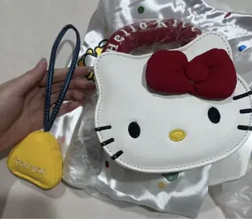 헬로키티 파우치 후르츠 참 포함