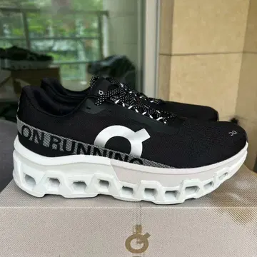 On Cloudmonster2 클라우드 몬스터 2 스니커즈 블랙