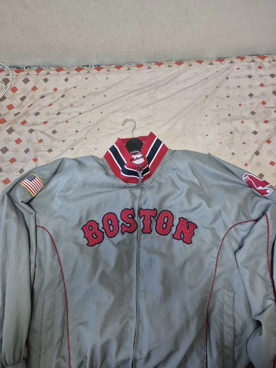 Majestic Dugout Jacket Boston 2xl