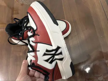 뉴욕 양키스 하이컷 스니커즈