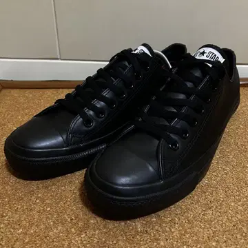 중고품 컨버스 척 테일러 가죽 올 블랙 로우 컷