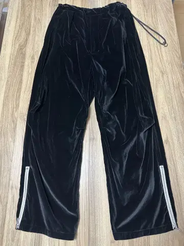 바벨 오브젝트 23AW 벨베티 트라우저