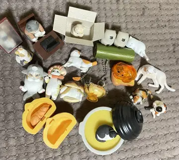 고양이 피규어 캡슐 토이 세트