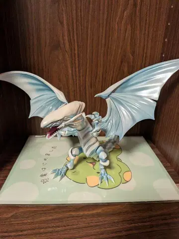 S.H.MonsterArts 푸른 눈의 백룡 블루 아이즈 화이트 드래곤