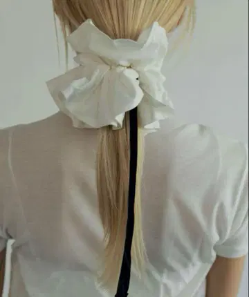 anuke Velour Ribbon Chouchou 스크런치 화이트