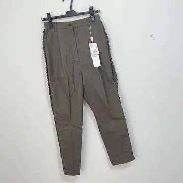 COEL 사이드 프릴 테이퍼드 팬츠