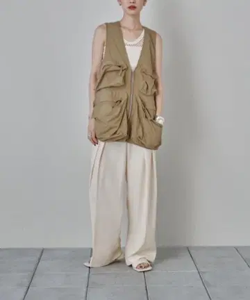 투데이풀 Nylon Pocket Vest