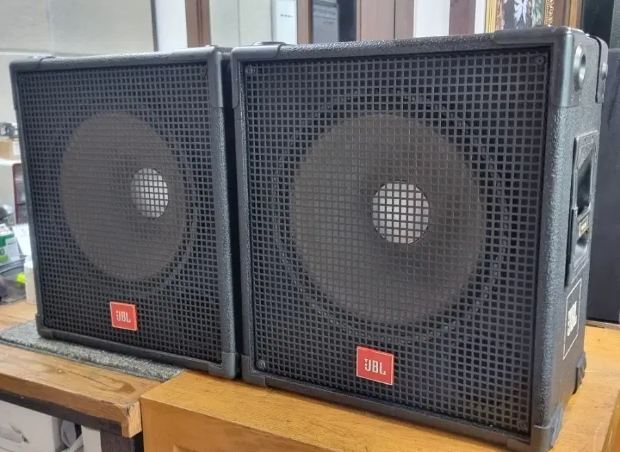 우퍼중고 JBL MR815 15인치 300와트