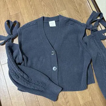 젤라피케 리본이 달린 가디건
